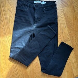 Abercrombie & Fitch Women’s Dark Jeans